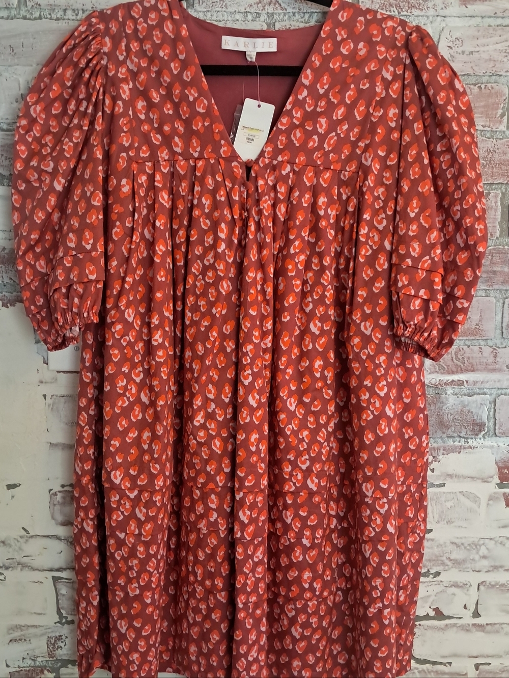 NWT KARLIE CHEETAH PRINT DRESS SIZE LARGE